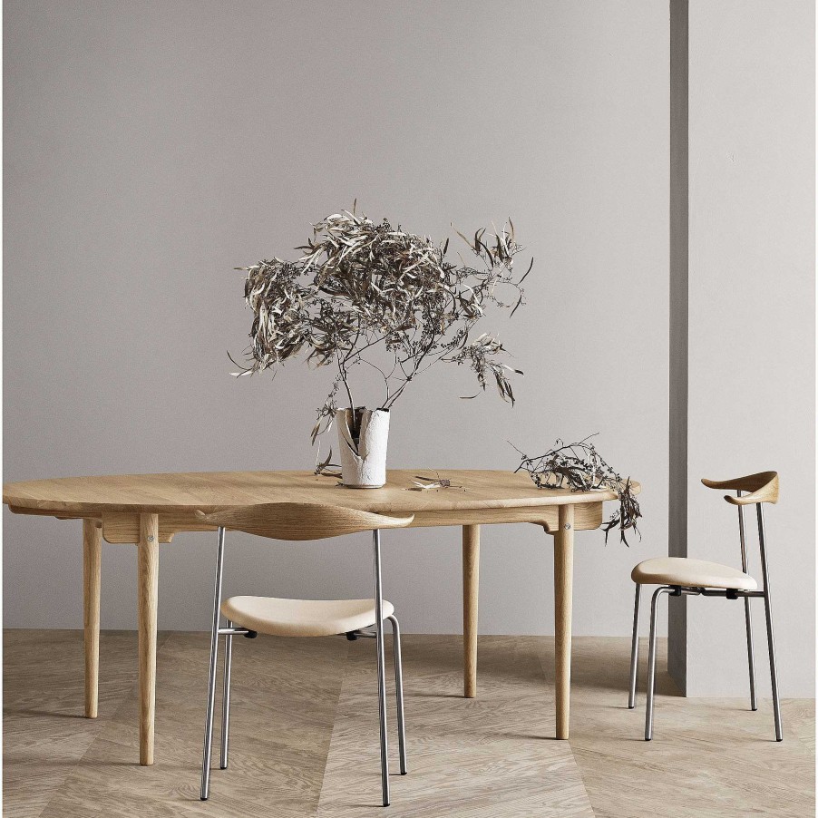 Carl Hansen & Søn Extending Tables | Ch338 | Table | Oiled Oak