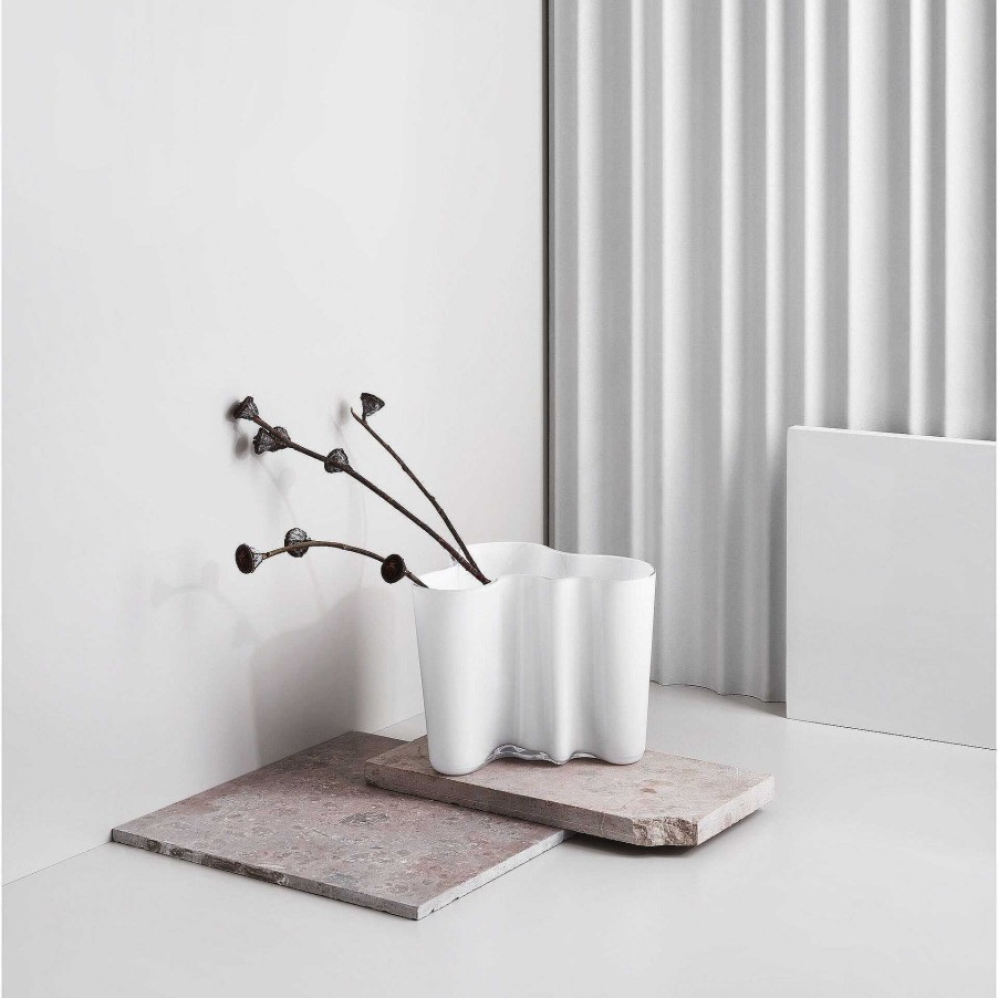 Iittala Vases | Aalto Vase | White - 120Mm