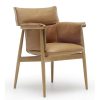 Carl Hansen & Søn Single Armchairs | E005 Embrace Armchair | Oak- Cognac Leather