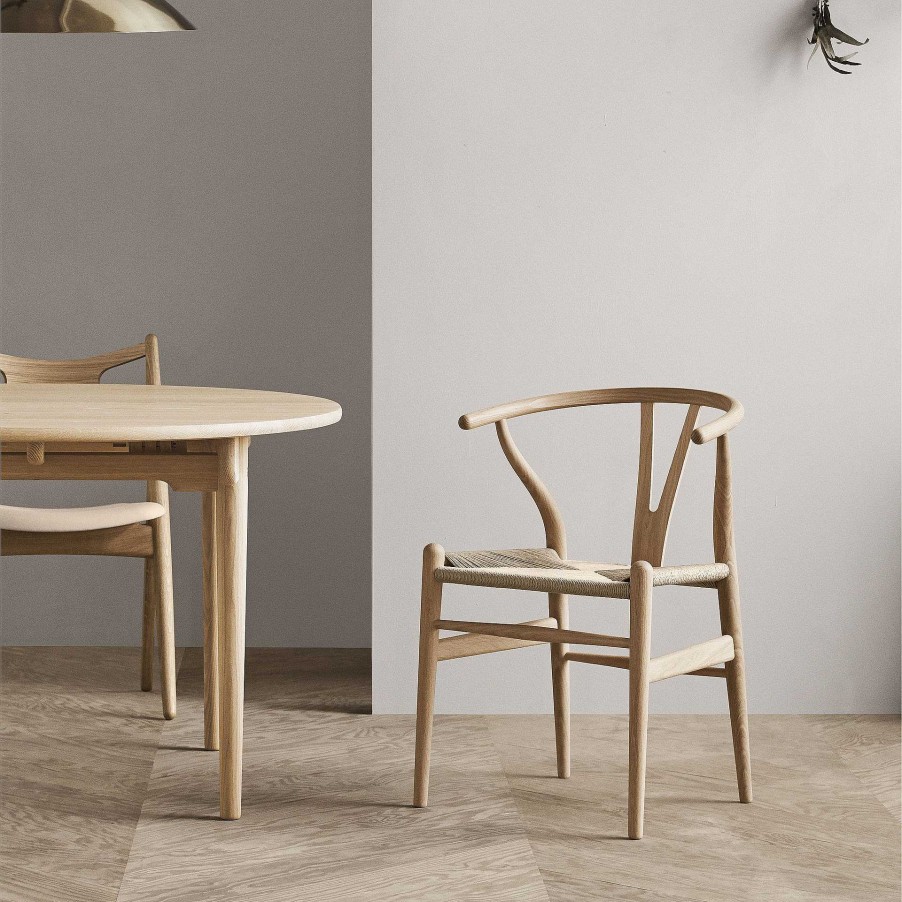 Carl Hansen & Søn Chairs | Ch24 Wishbone Chair | White Oiled Ash