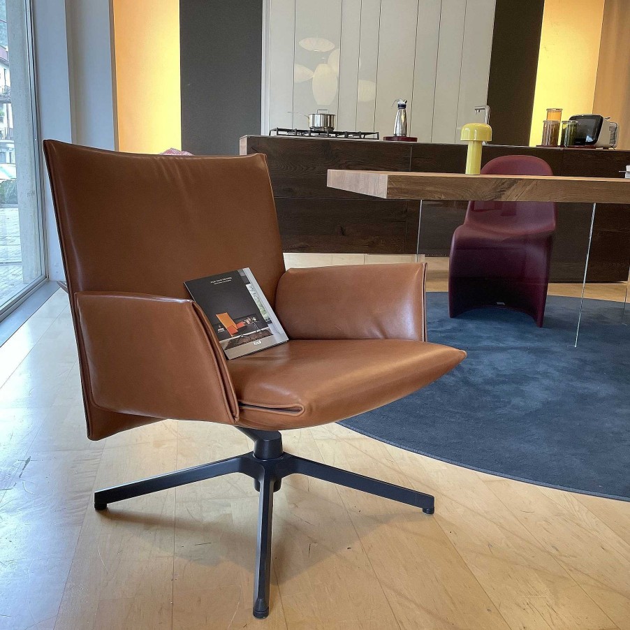 Knoll Single Armchairs | Pilot Chair Low Back | Venezia Cognac Leather | Ex-Display