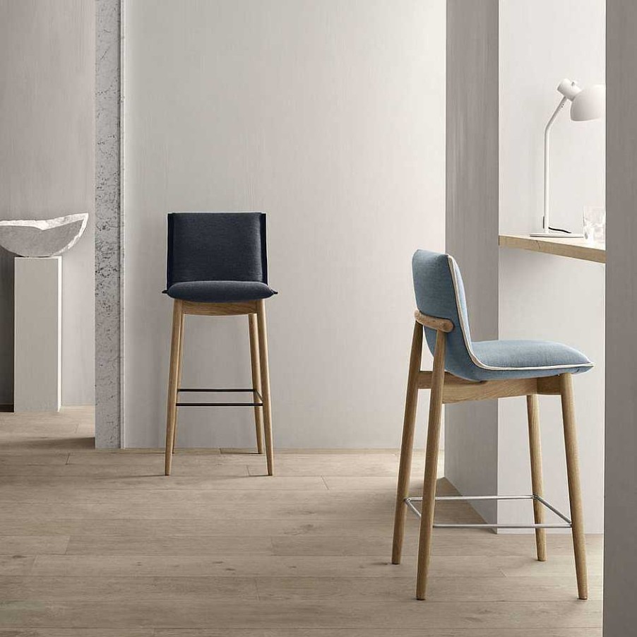 Carl Hansen & Søn Stools | E006 Embrace Bar Stool | Oak - Fabric