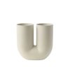 Muuto Vases | Kink Vase | Vase | Sand