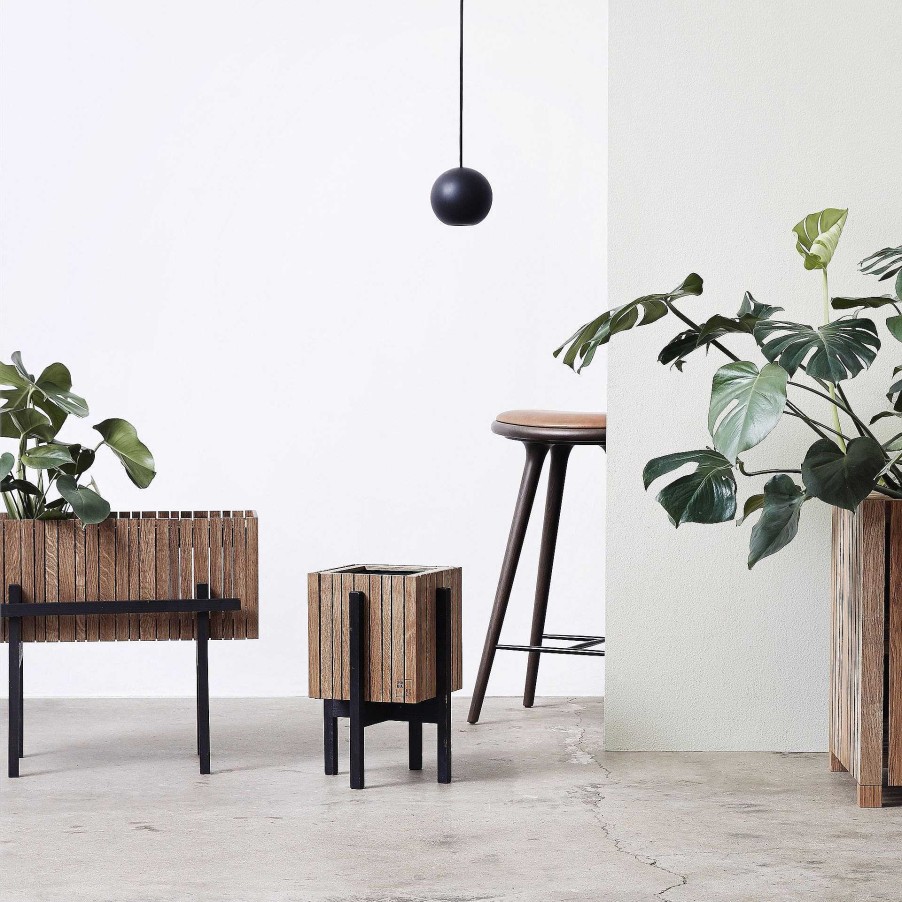 Mater Pendant Lights | Liuku Ball | Black Stain Lacquer Linden Wood