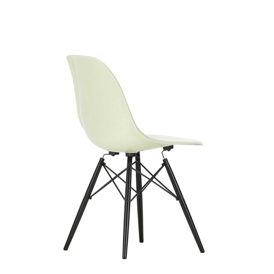 Vitra Chairs | Eames Fiberglass Side Chair Dsw | Eames Parchment - Black Maple