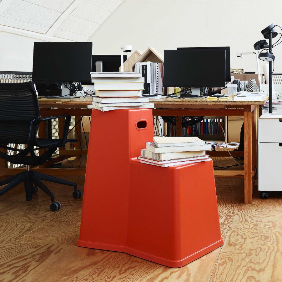 Vitra Stools | Stool-Tool | Poppy Red