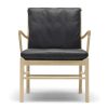 Carl Hansen & Søn Single Armchairs | Ow149 | Armchair | Oak - Black Leather