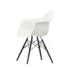 Vitra Single Armchairs | Eames Plastic Armchair Daw | White - Black Maple